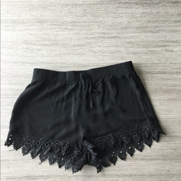 Pants - Dressy shorts with crochet detail trim